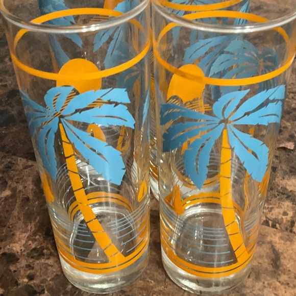 Vintage Mid-Century Palm Tree and Sailboat Glasses Set of 4 1950s - Picture 1 of 3